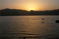 本栖湖の夕陽